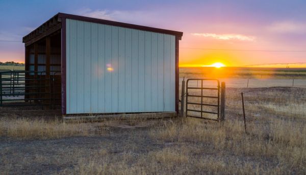 Cost of Pole Building Siding Service in Mesquite